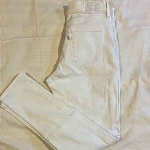 Levis- Women's White Jeans